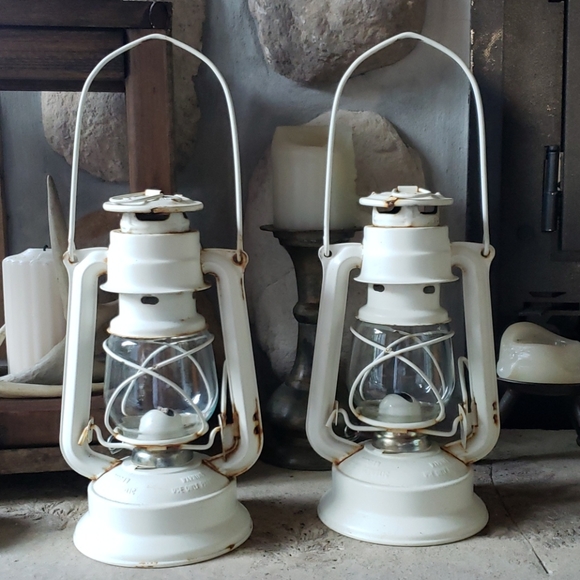 ge Meva #864 Kerosene Lanterns - Picture 1 of 11